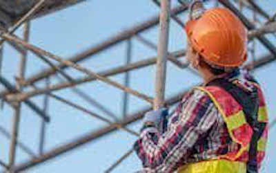 Sicurezza sul lavoro: pubblicata la nuova norma per i ponteggi di facciata